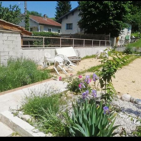 Le Studio Apartman Saint-Jean-en-Royans Kültér fotó
